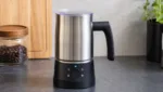 Milchaufschaeumer fuer Heimbaristas: Funktionen fuer Latte Art und Konsistenz