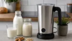 Milchaufschaeumer fuer pflanzliche Milch: Tricks fuer cremigen Schaum